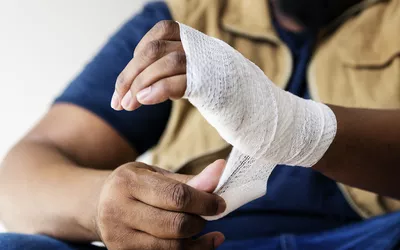 Altitude Sickness Prevention: Expert First Aid & Acclimatization Strategies for 2026